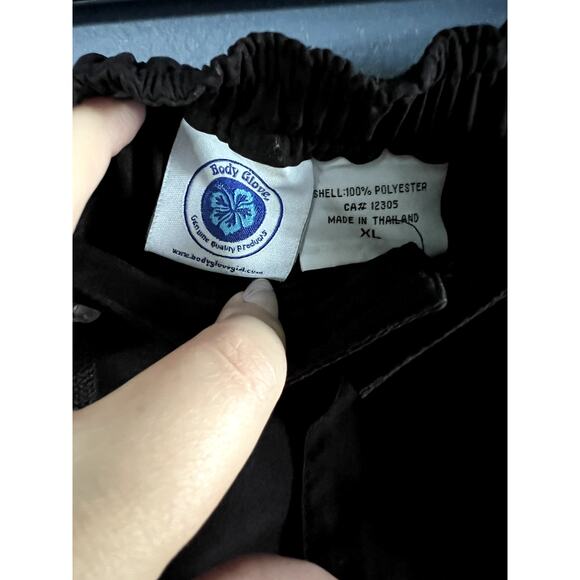 Body Glove Swim Shorts in Size XL in Black with Draw String Waist - Picture 5 of 9